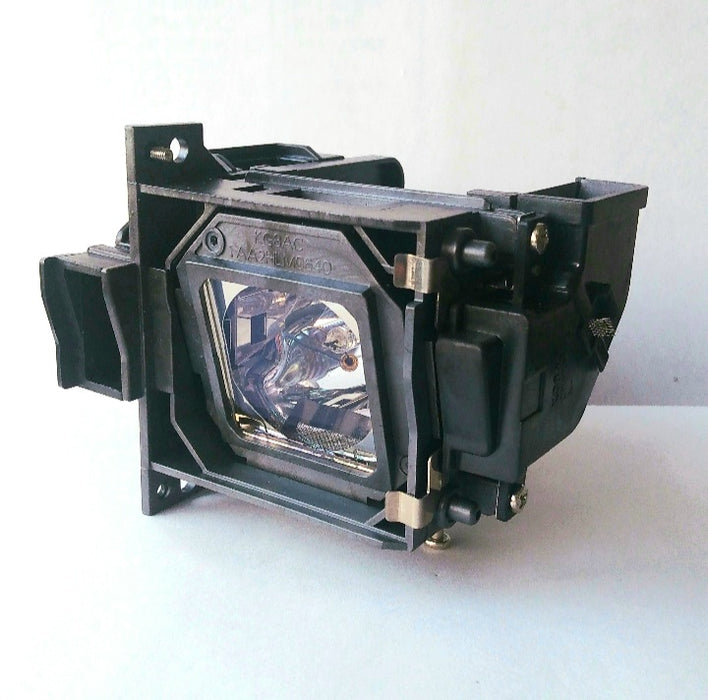 Proyector EPSON   ET- LAC100.